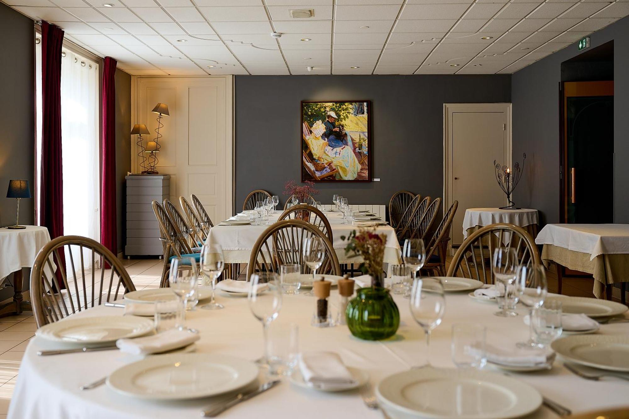 Logis L'Ermitage Hotel & Restaurant Saulges Zewnętrze zdjęcie
