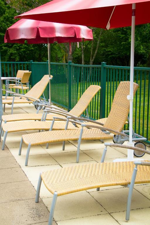 Logis L'Ermitage Hotel & Restaurant Saulges Zewnętrze zdjęcie